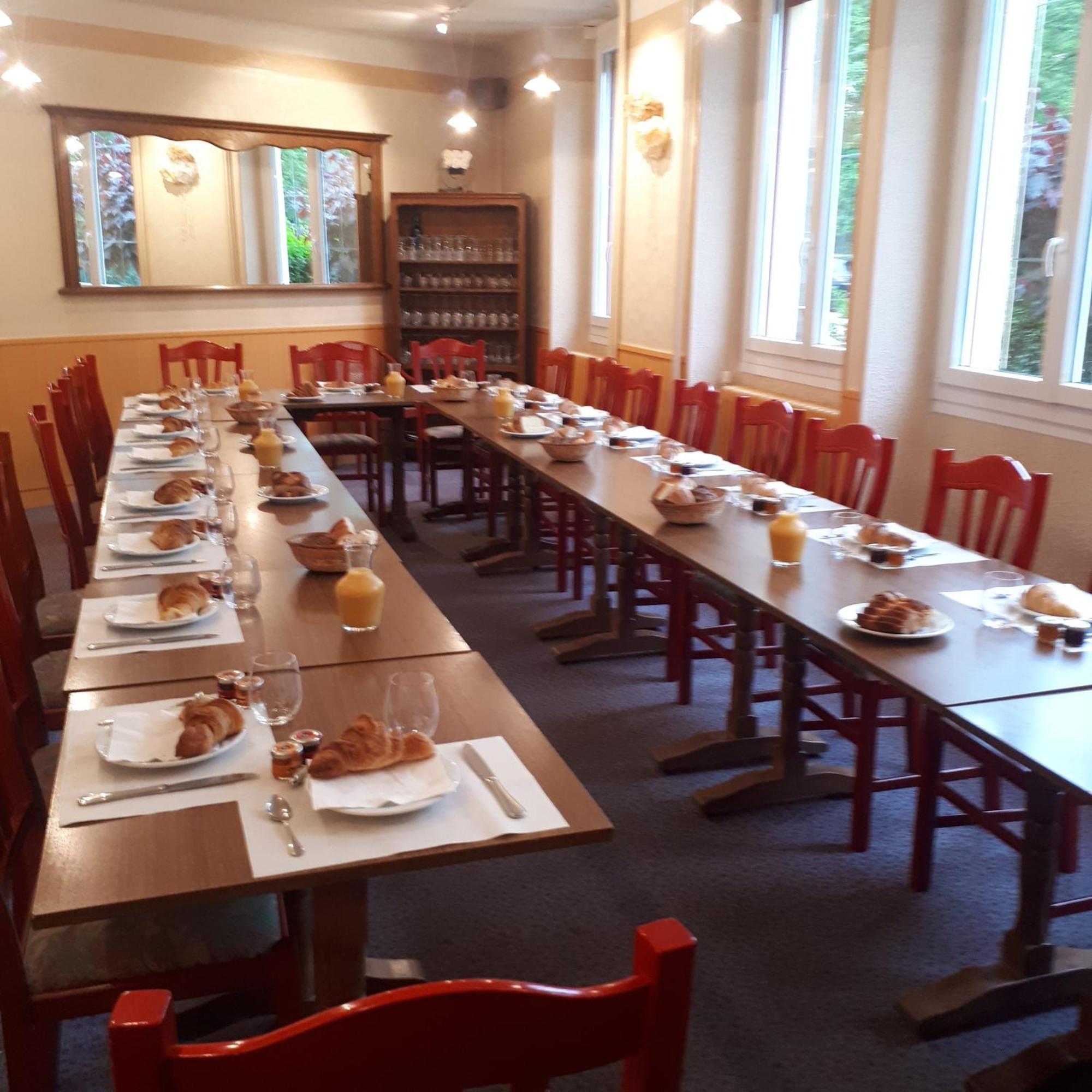 Hotel Restaurant Le Centre Comblanchien Екстер'єр фото